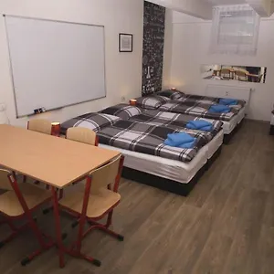 https://school-apartment-your-unique-place-in-prague-by-metro-vyehrad.praguehotelsweb.com